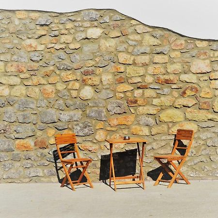 Beim Hooch. Egon Brucktal Exterior foto